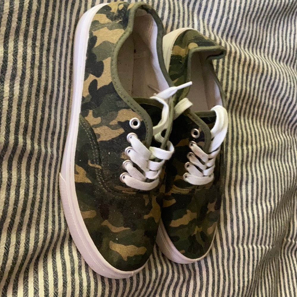 Camo shoes